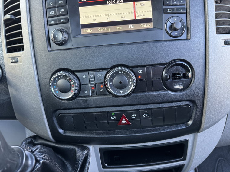 Vehicle Image 45