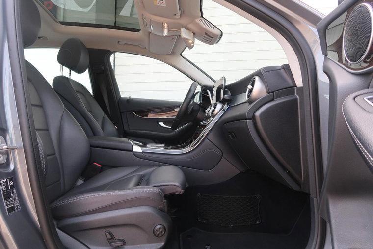 Vehicle Image 30