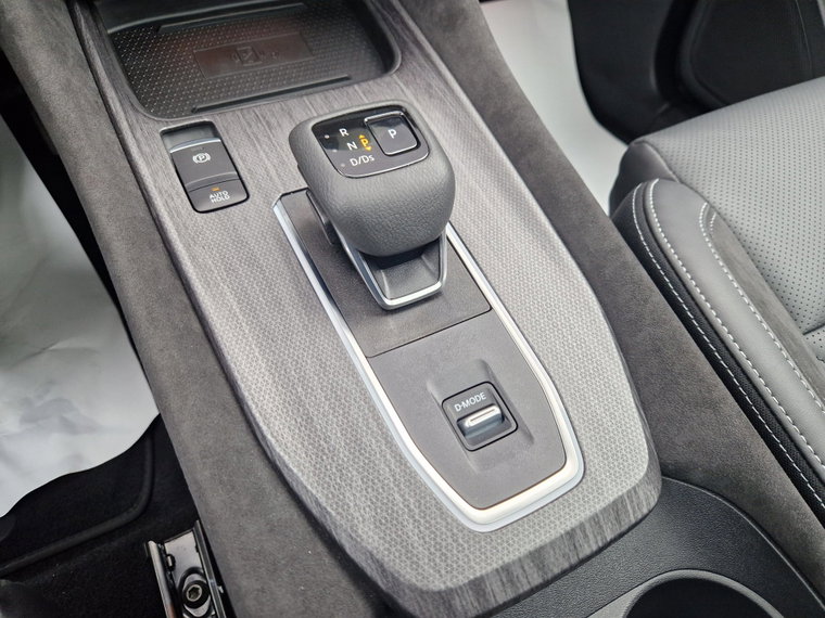 Vehicle Image 27