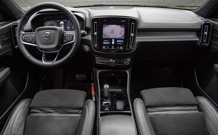 Vehicle Image 9