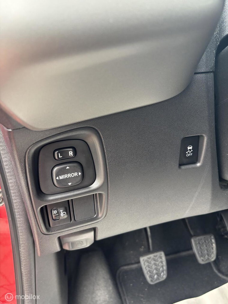 Vehicle Image 17