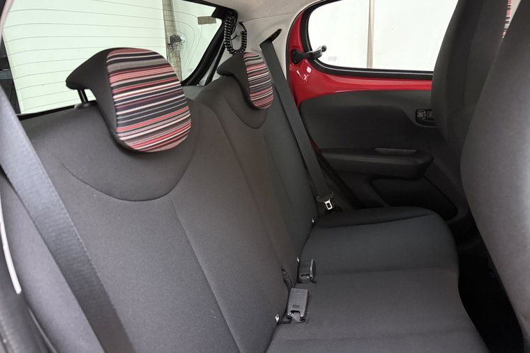 Vehicle Image 11