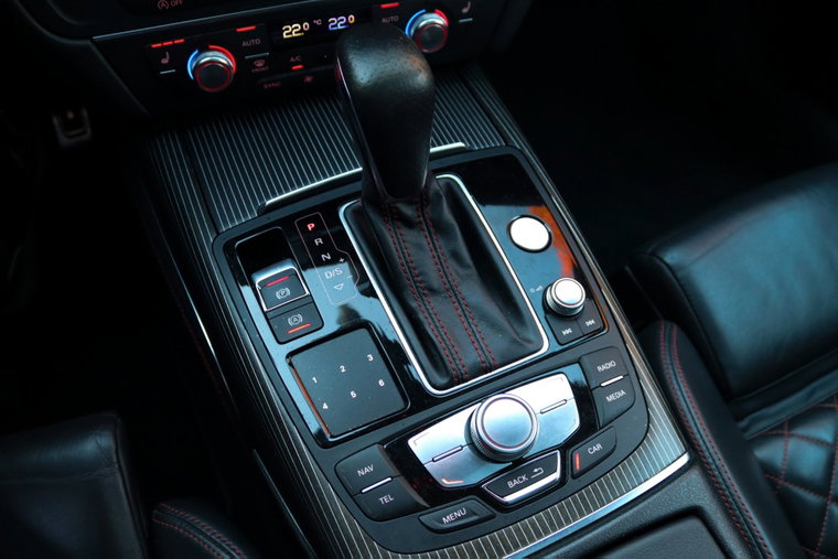 Vehicle Image 35