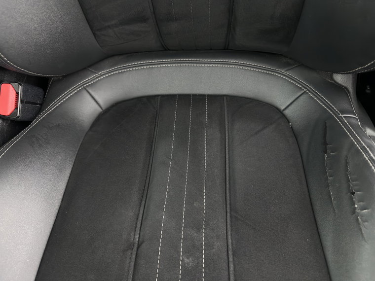 Vehicle Image 34
