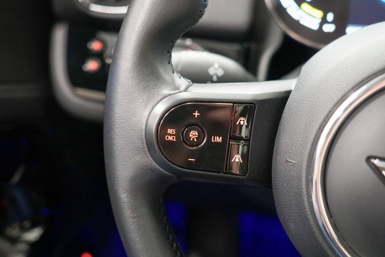 Vehicle Image 40