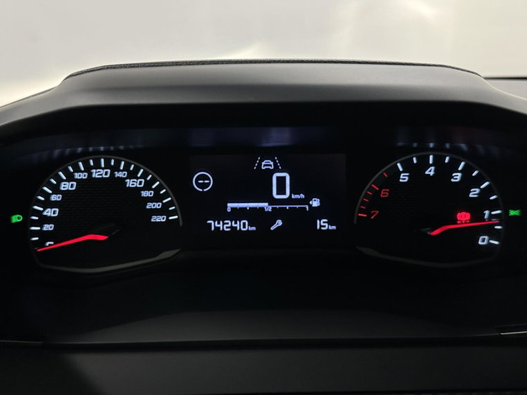 Vehicle Image 25