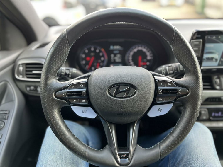 Vehicle Image 24