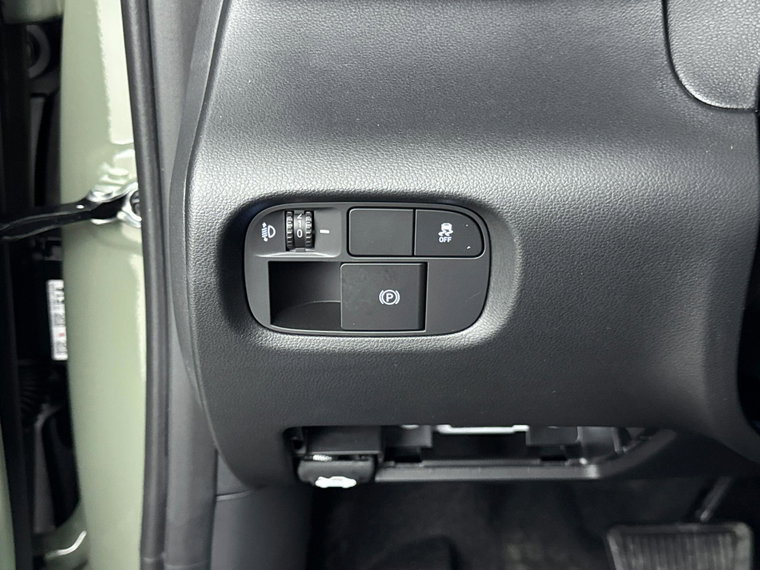 Vehicle Image 27