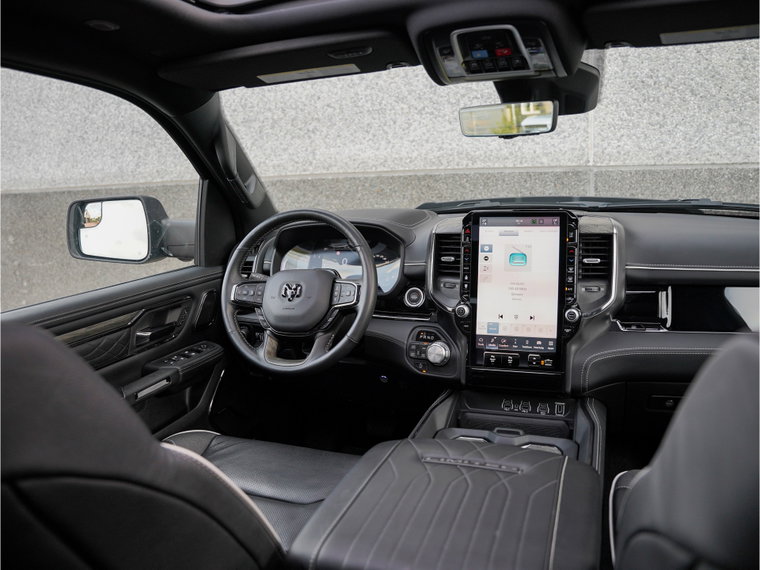 Vehicle Image 36