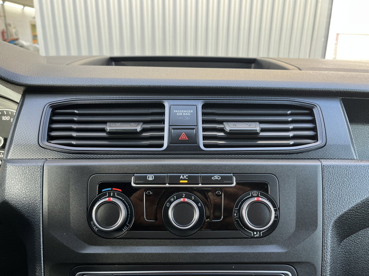 Vehicle Image 34