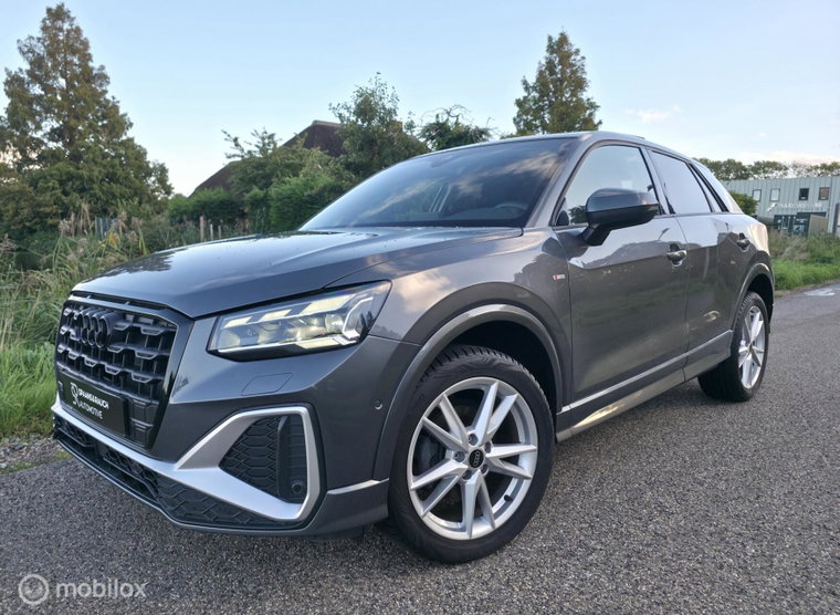 Vehicle Image 32