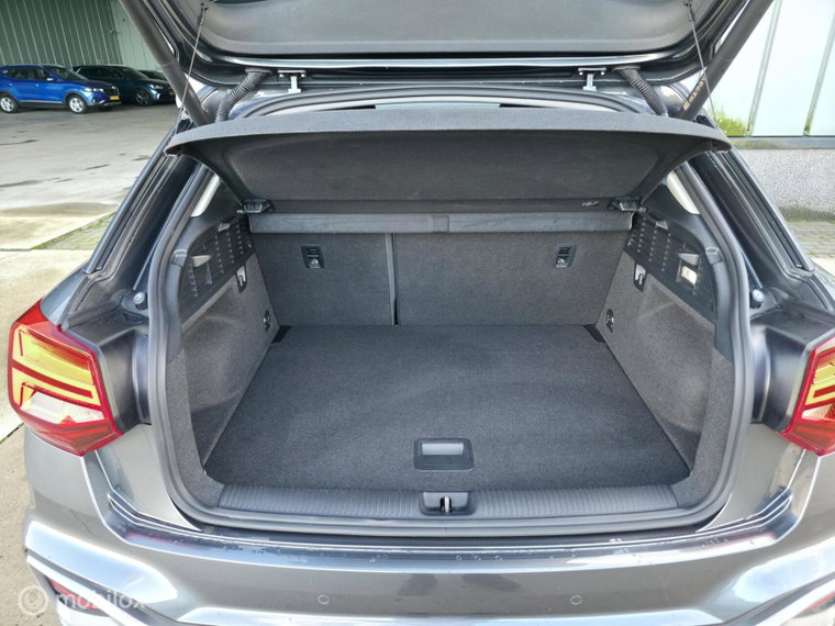 Vehicle Image 36