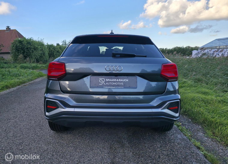 Vehicle Image 40