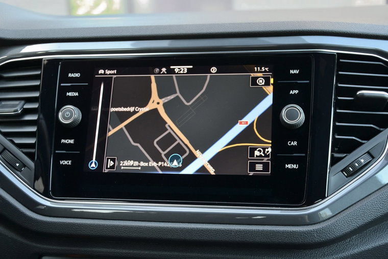 Vehicle Image 16
