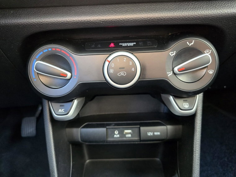Vehicle Image 27