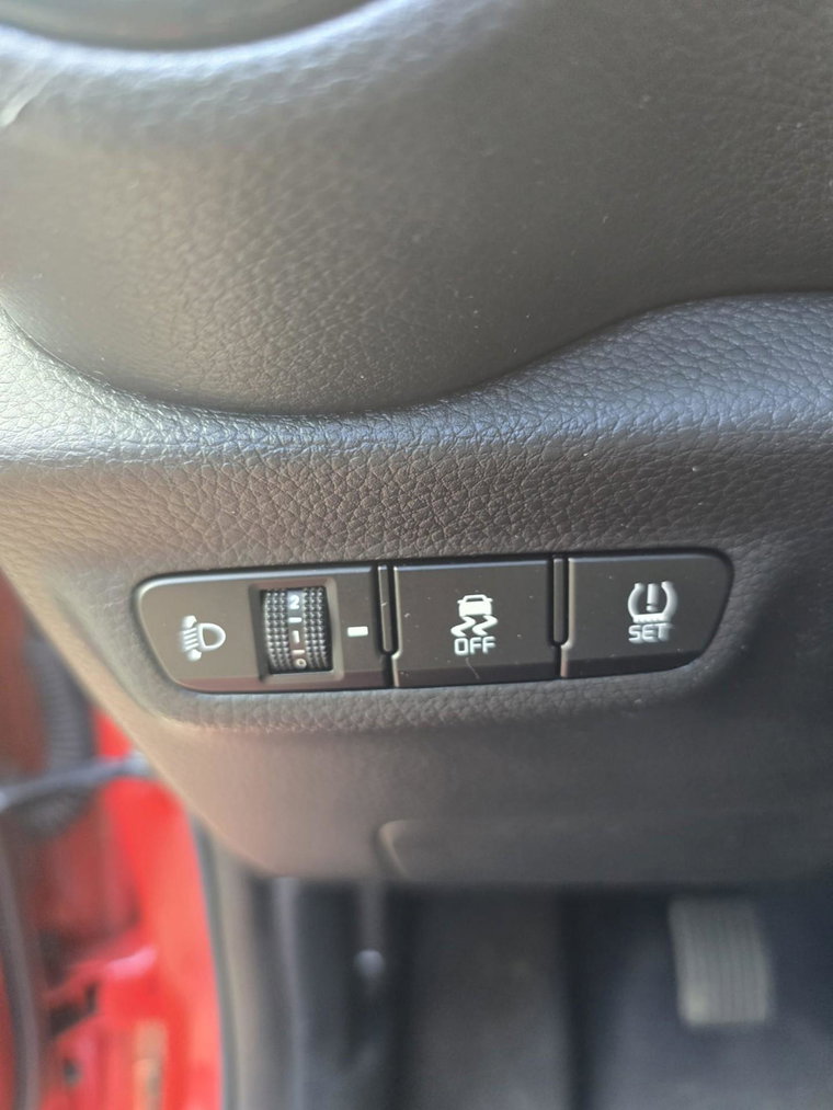 Vehicle Image 29