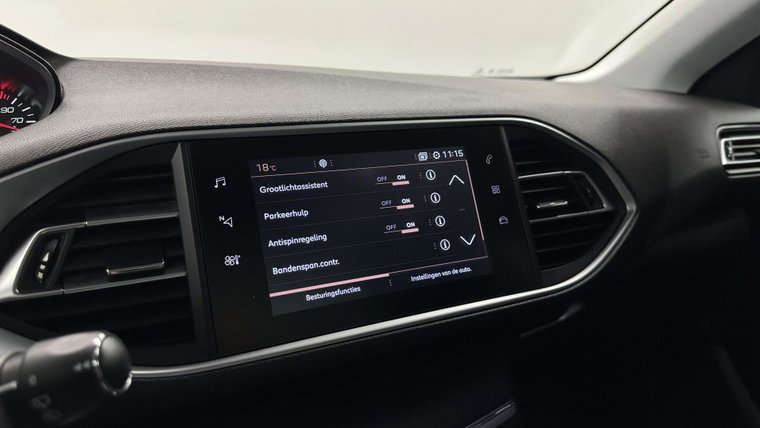 Vehicle Image 37