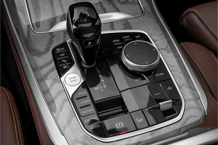 Vehicle Image 32