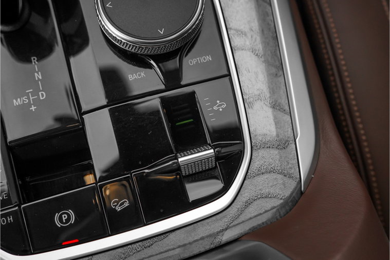 Vehicle Image 37