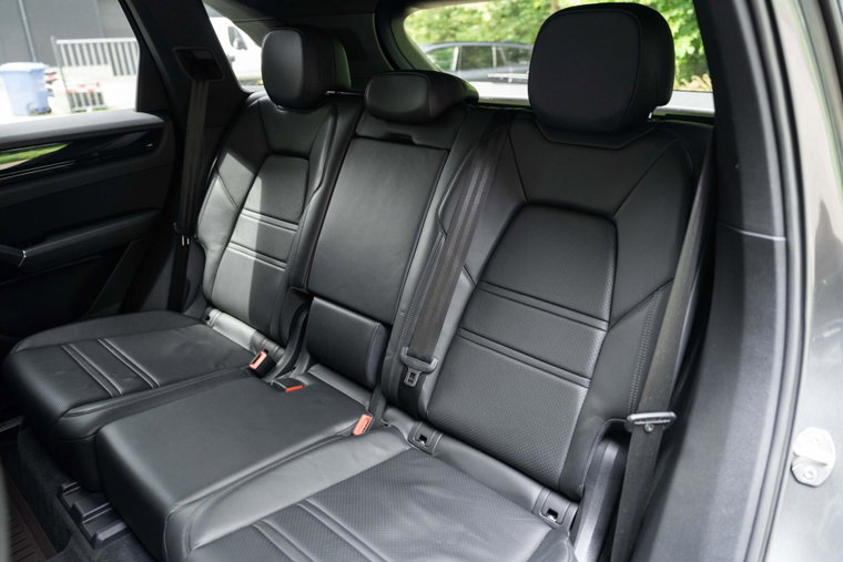 Vehicle Image 31