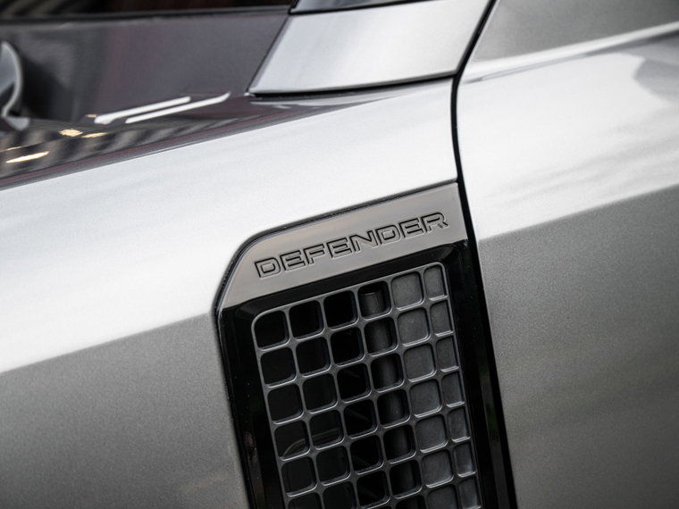 Vehicle Image 21