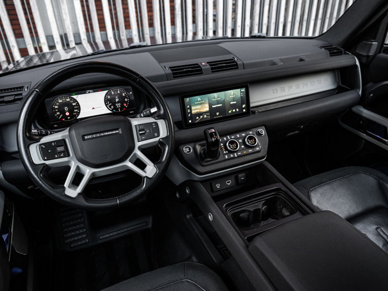 Vehicle Image 9