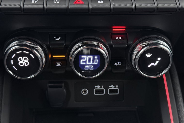 Vehicle Image 28