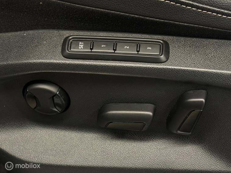Vehicle Image 40