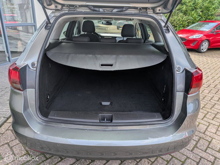 Vehicle Image 17