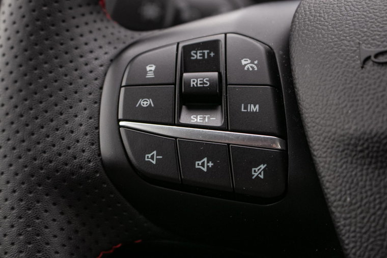 Vehicle Image 40