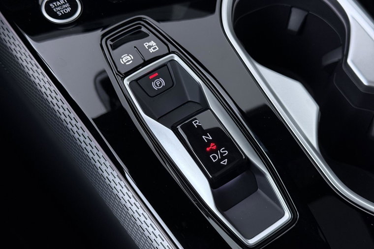 Vehicle Image 39