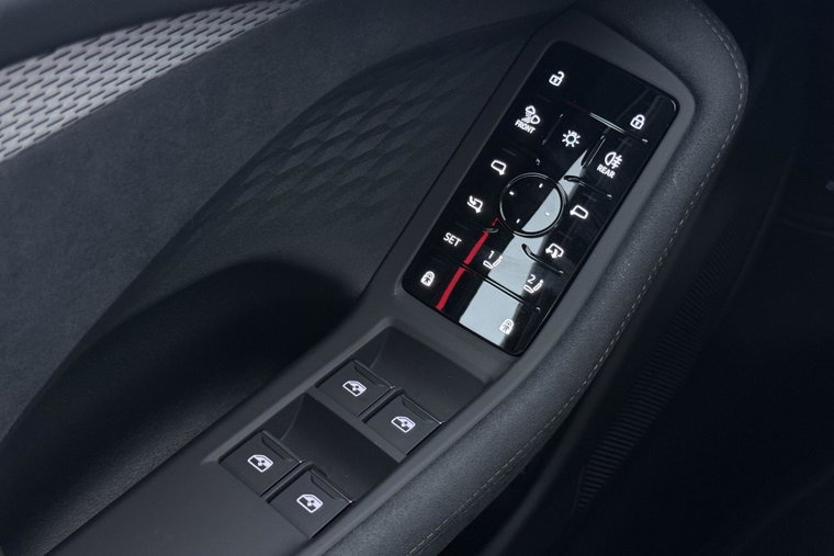 Vehicle Image 47