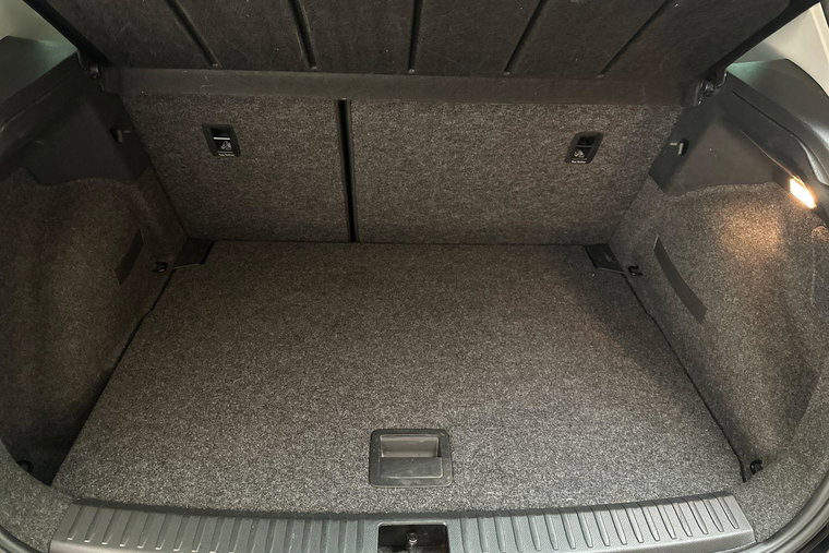 Vehicle Image 28