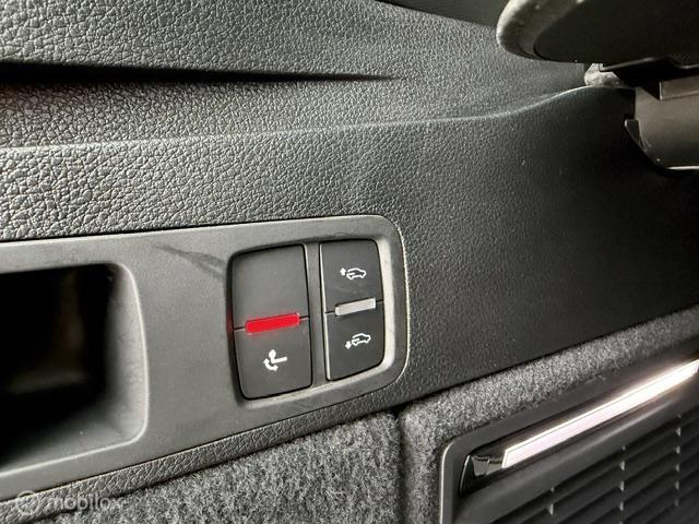 Vehicle Image 42