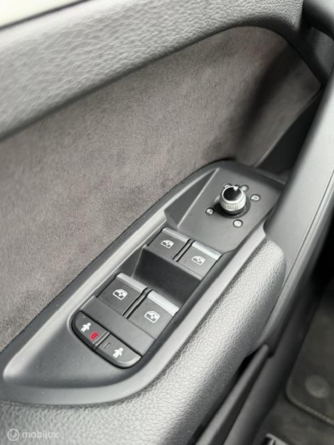 Vehicle Image 46