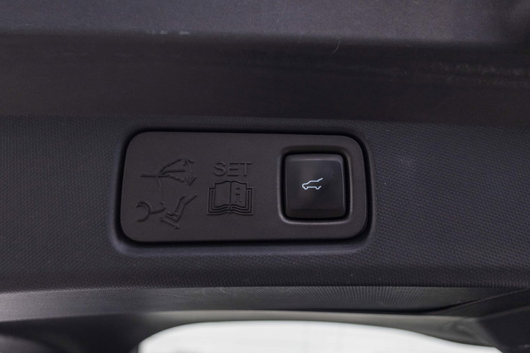 Vehicle Image 40
