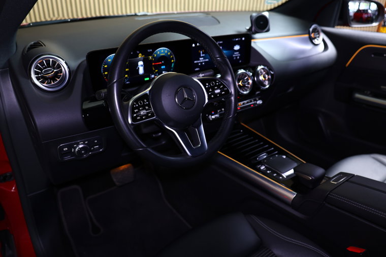 Vehicle Image 37