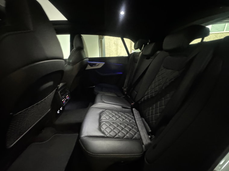 Vehicle Image 37