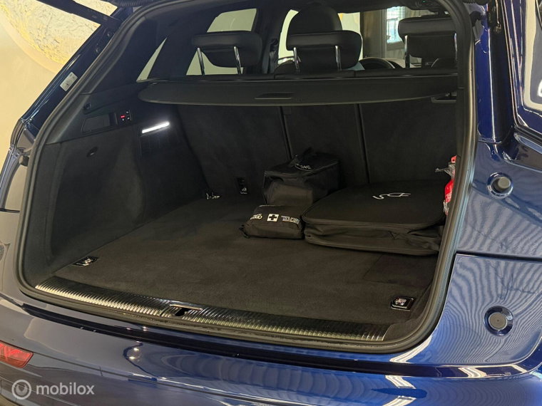 Vehicle Image 38