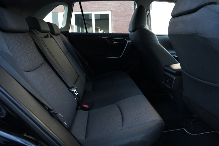 Vehicle Image 21