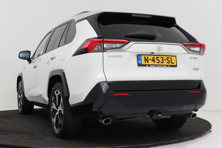 Vehicle Image 8