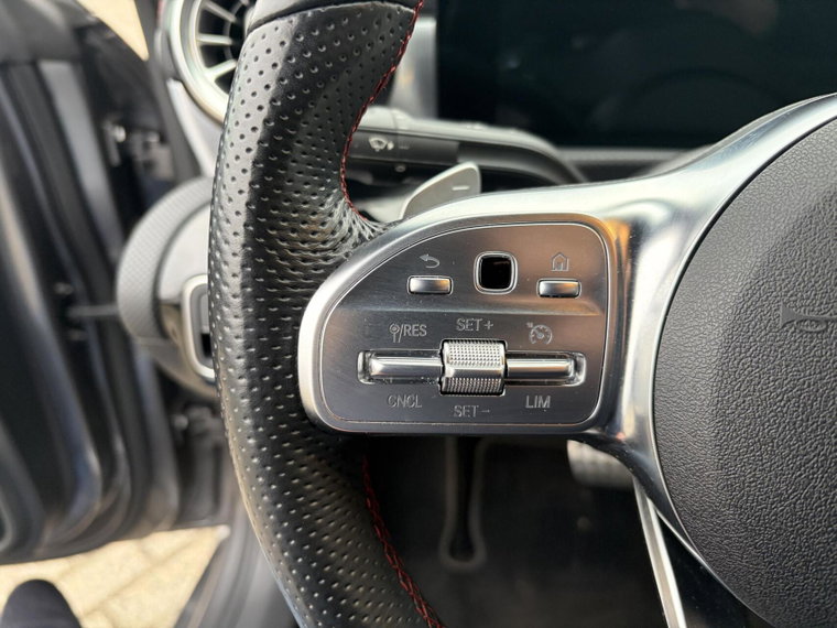 Vehicle Image 28