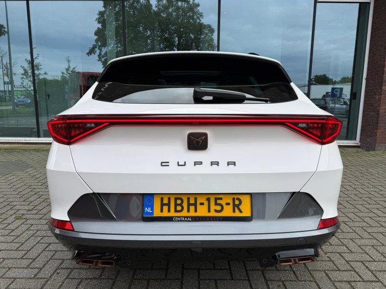 Vehicle Image 28