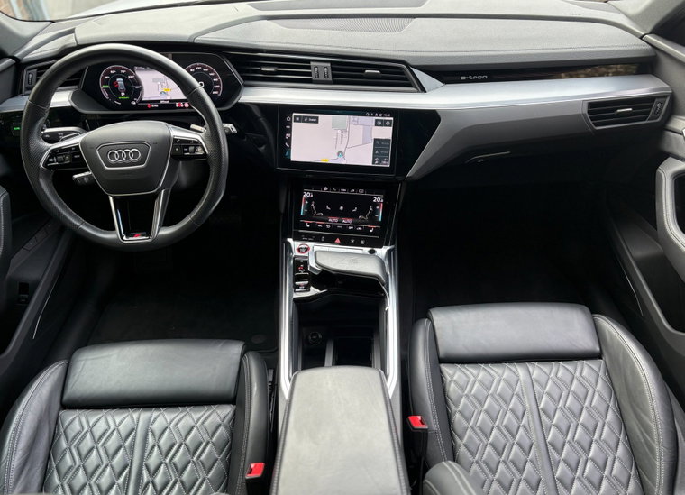 Vehicle Image 17