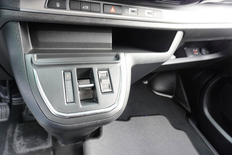 Vehicle Image 24