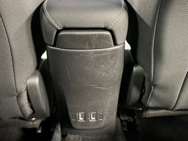 Vehicle Image 24