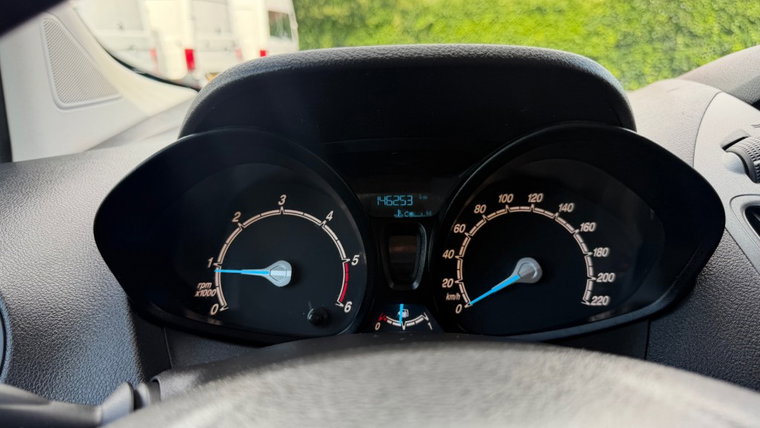 Vehicle Image 22