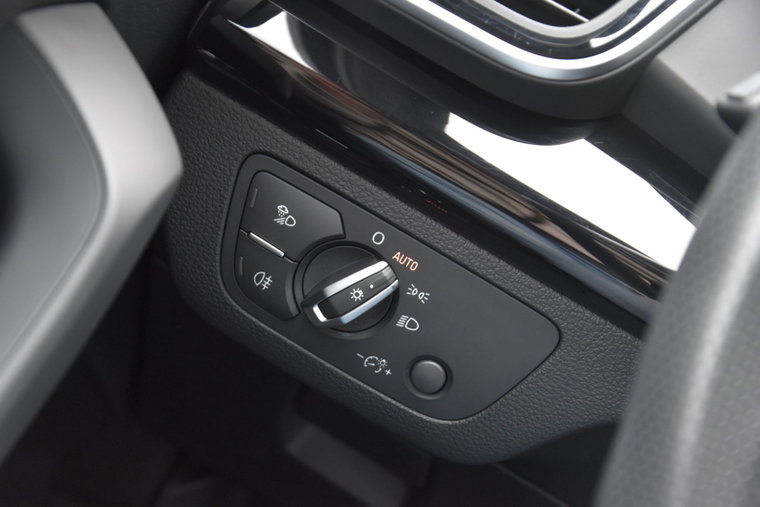 Vehicle Image 35