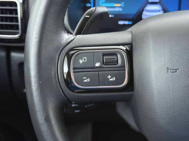 Vehicle Image 26