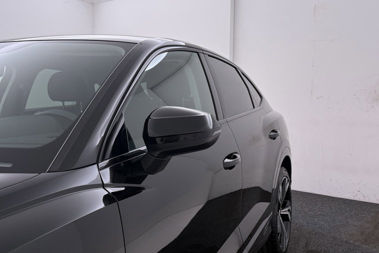 Vehicle Image 39